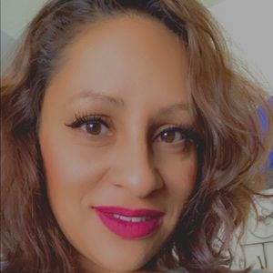 Meet your Posher, Paula